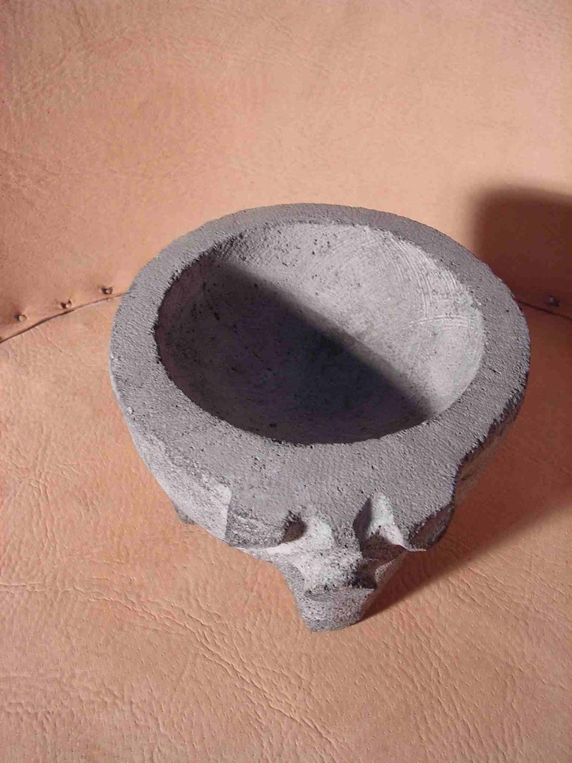 Molcajete, Gewürzmörser aus Stein ca. 25 cm Ø